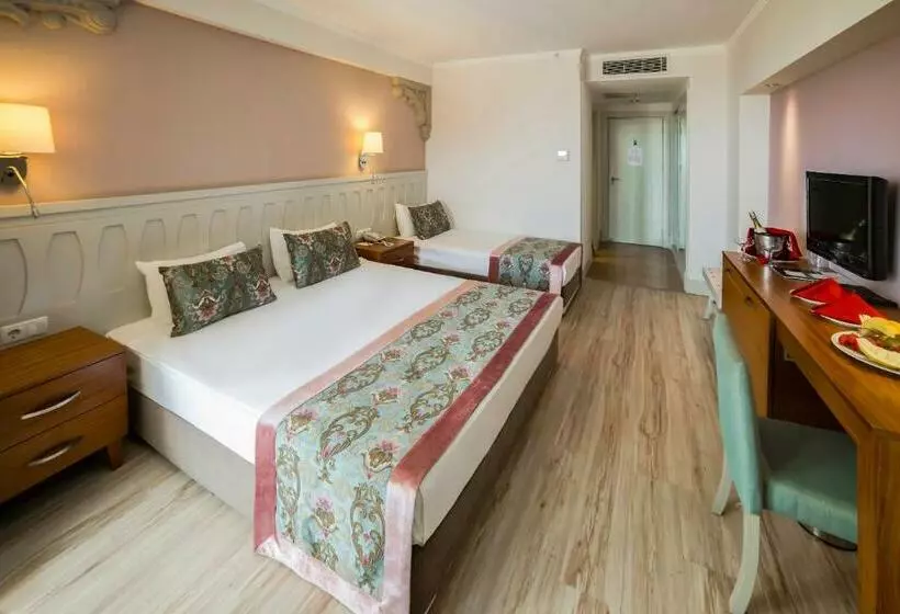 اتاق لوکس با چشم‌انداز دریا, Side Crown Serenity All Inclusive