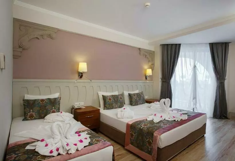 اتاق لوکس با چشم‌انداز دریا, Side Crown Serenity All Inclusive