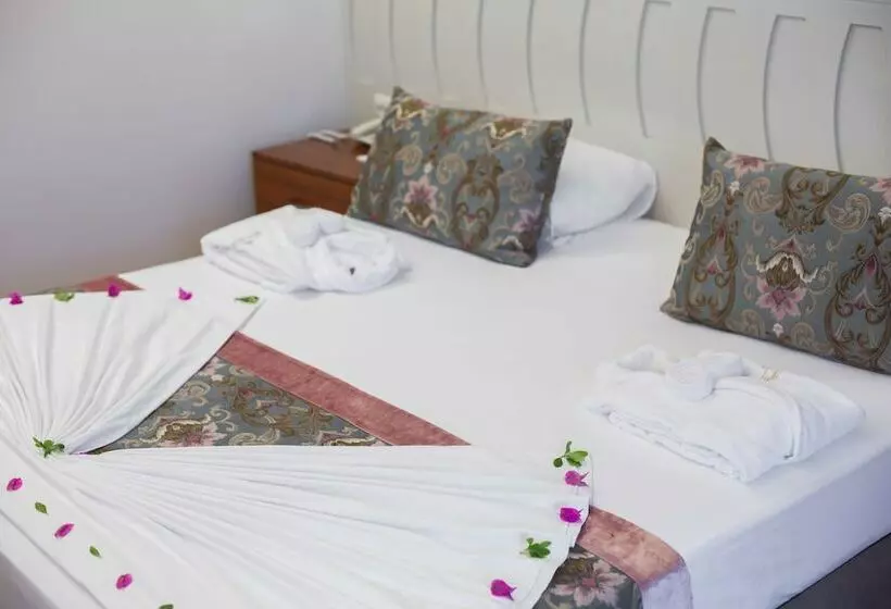 اتاق لوکس با چشم‌انداز دریا, Side Crown Serenity All Inclusive