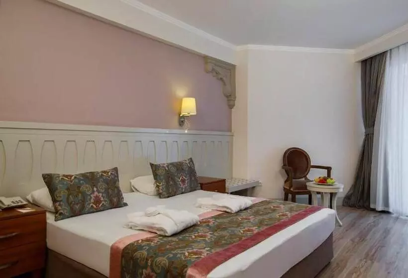 اتاق لوکس با چشم‌انداز دریا, Side Crown Serenity All Inclusive