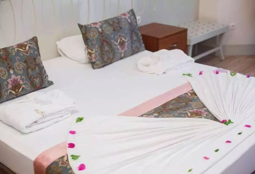 اتاق لوکس با چشم‌انداز دریا, Side Crown Serenity All Inclusive