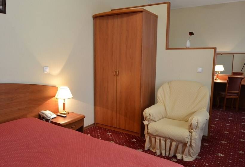 استودیوی استاندارد, Soyuz