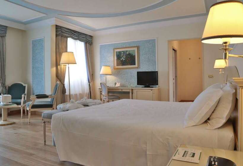 Suíte Júnior, Terme Imperial