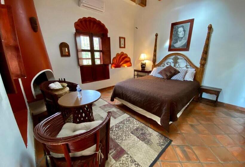 デラックスルーム, Casa María Félix