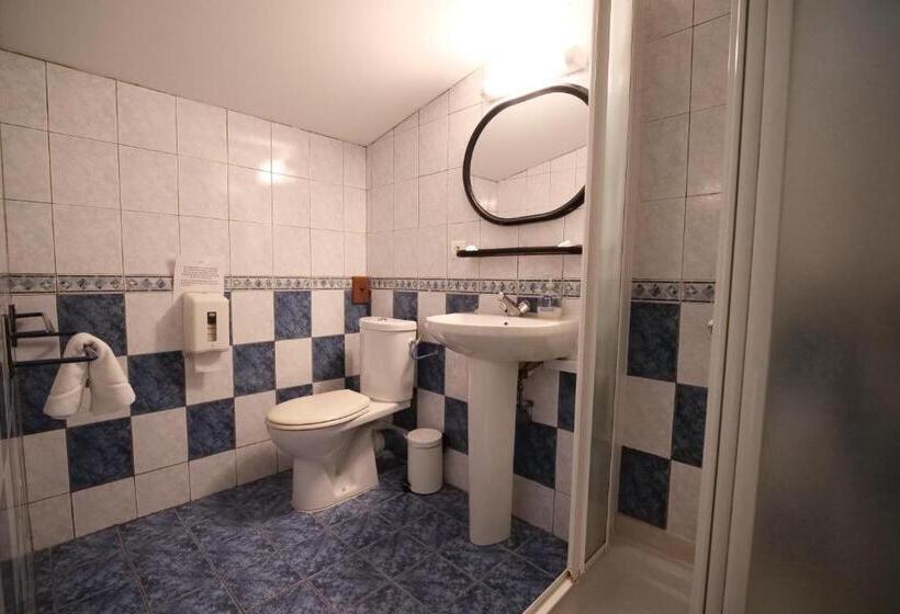 四人标准间, Auberge Trabenia