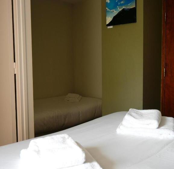 标准三人间, Auberge Trabenia