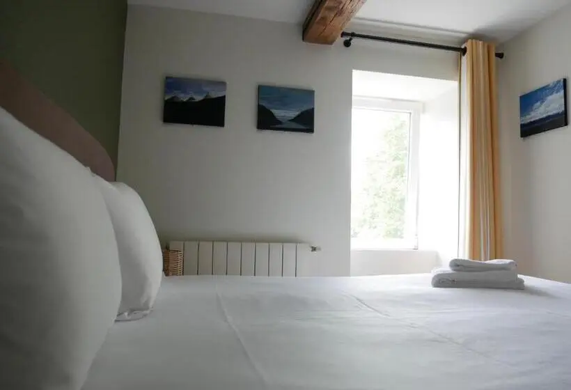 Standard Triple Room, Auberge Trabenia