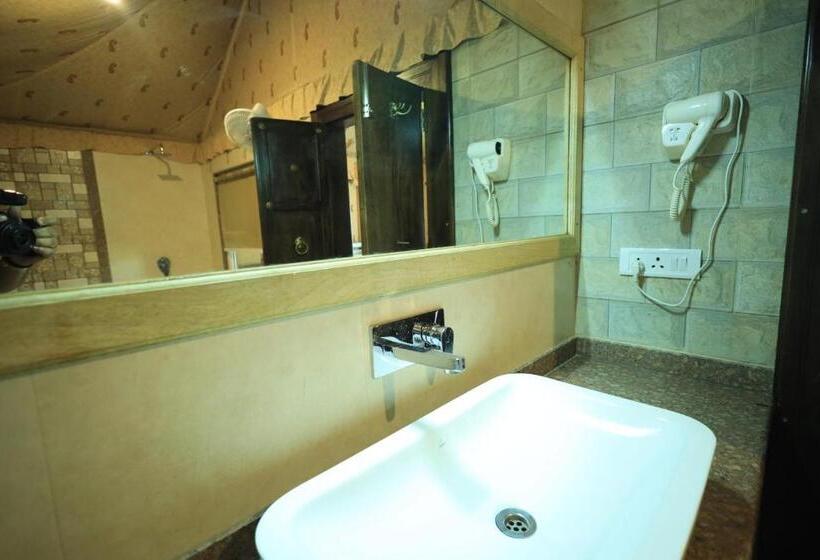 غرفة قياسية سرير كينج, Amrit Van Resort