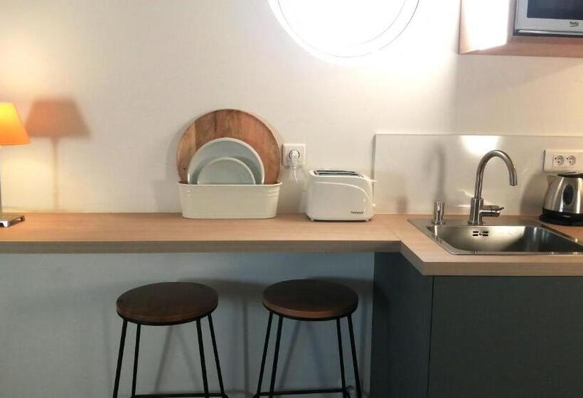 标准工作室, Villa Voltaire