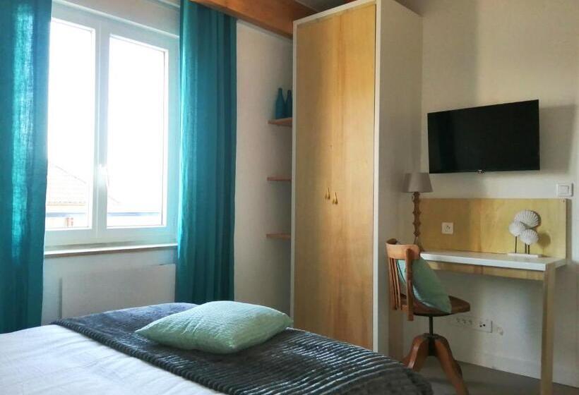 豪华工作室, Villa Voltaire