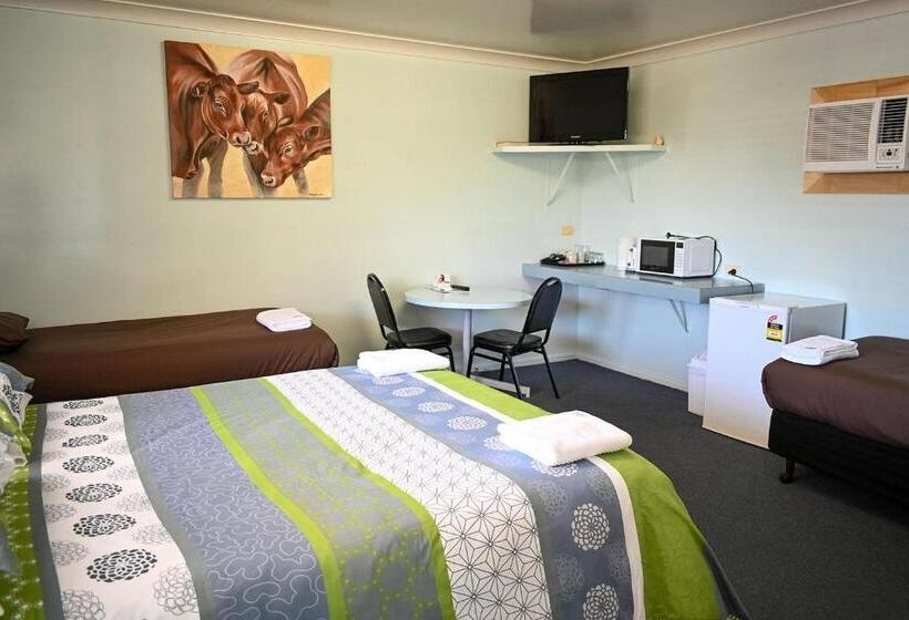 اتاق استاندارد سه نفره, Motel Blackall