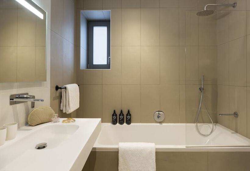 Люкс, Le Saint Gervais Hotel & Spa Handwritten Collection