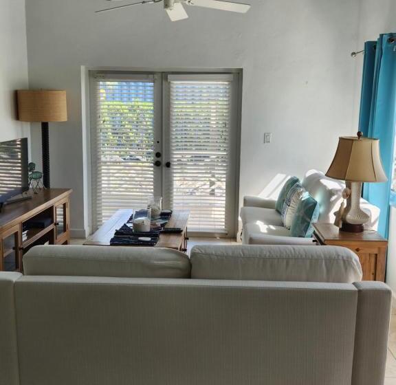 3 Yatak Odalı Villa, The Tides, Grace Bay