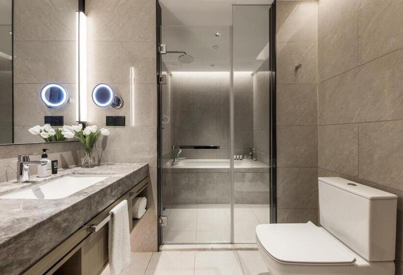 Deluxe Studio, Modena By Fraser Nanjing