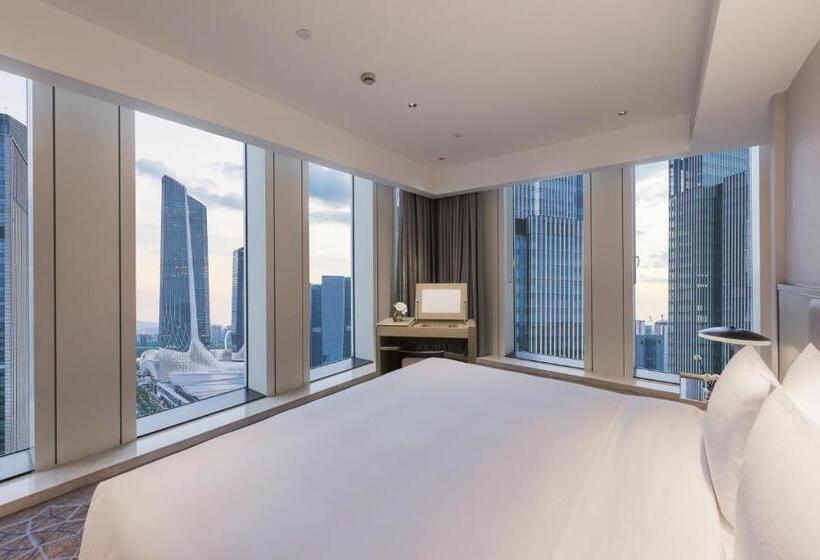 Deluxe Studio, Modena By Fraser Nanjing