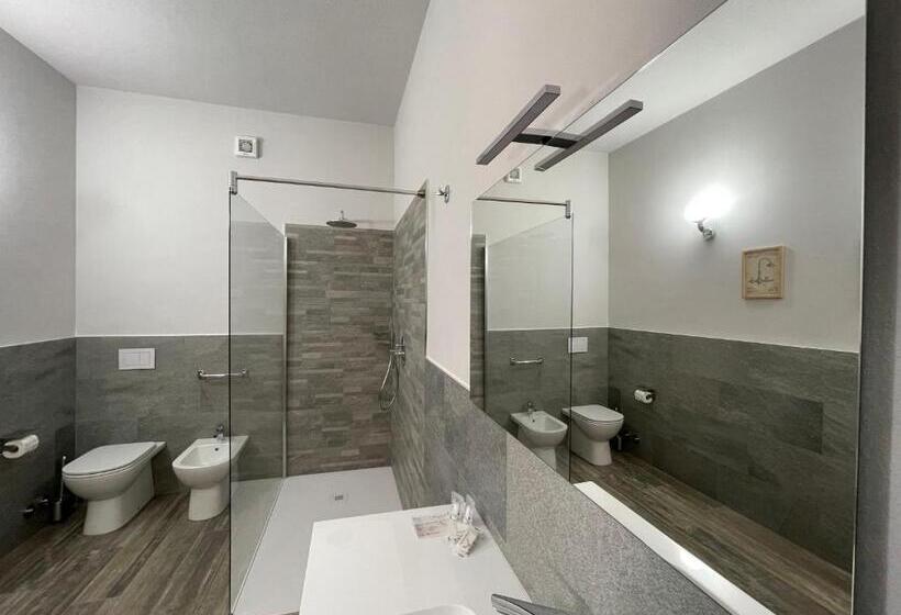 스탠다드 발코니 룸, Al Laghetto La Morra