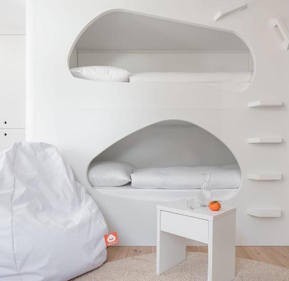 Capsule, Neuro Campus