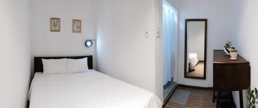 اتاق عادی, Laé Hostel