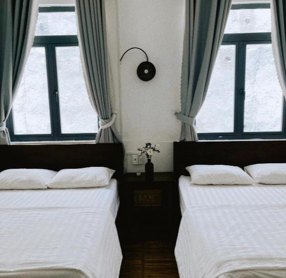 اتاق خانوادگی, Laé Hostel