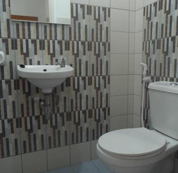 بانگلوی استاندارد, Gustav S Place Silver Beach Dive Resort