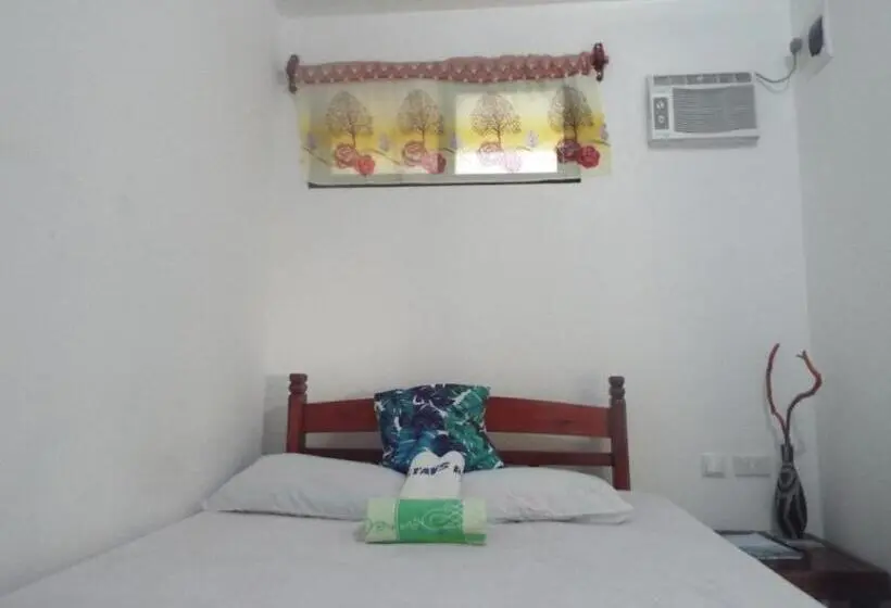 スタンダードバンガロー, Gustav S Place Silver Beach Dive Resort