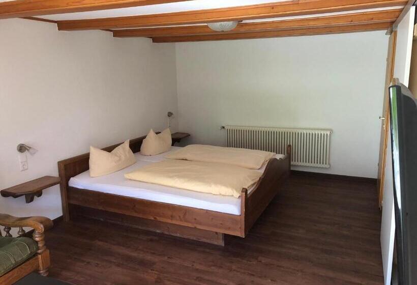 标准间, Das Schwarzwald