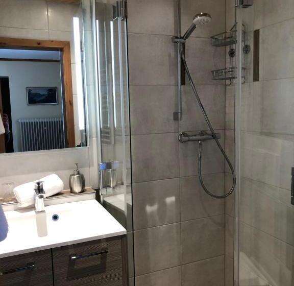 标准间, Das Schwarzwald