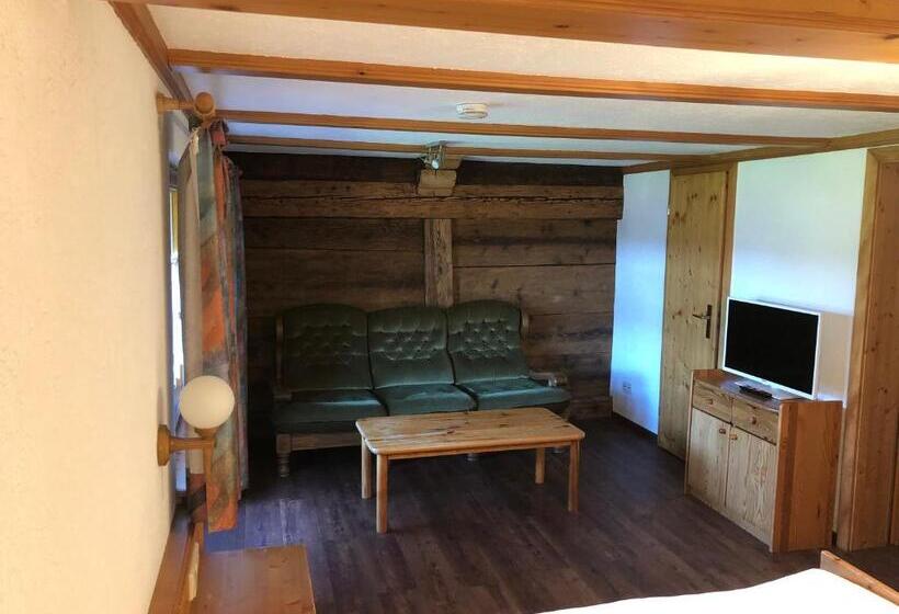 Quarto Estandar, Das Schwarzwald