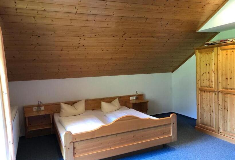 Suíte Júnior com Sacada, Das Schwarzwald