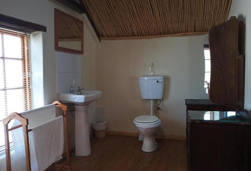 غرفة عائلية, Route 62 B&b