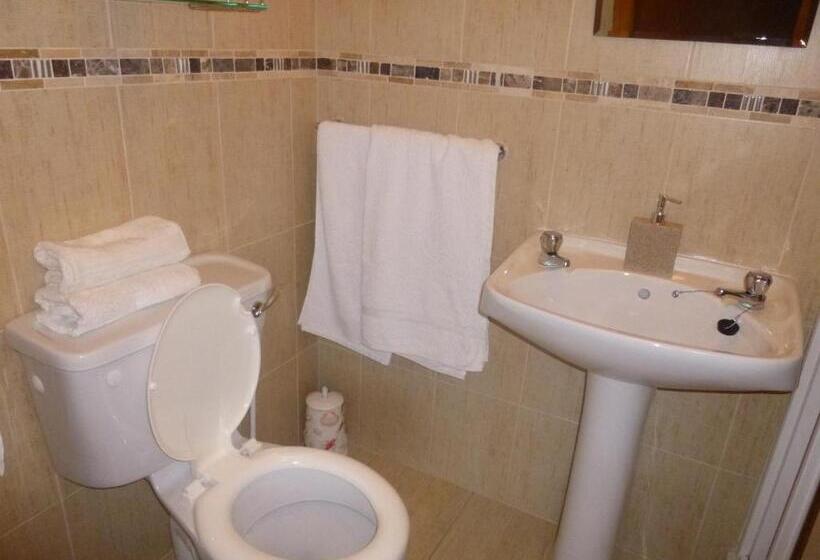 스탠다드 트리플 룸, The Ocean Wave Bed & Breakfast