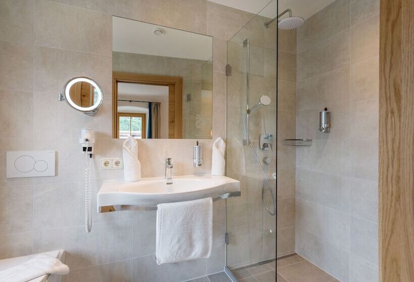 Номер Стандарт Трехместный, Alpen Glück Hotel Unterm Rain Garni