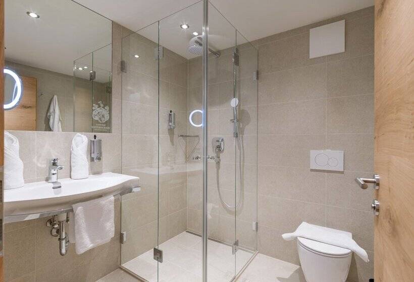 Номер Стандарт Трехместный, Alpen Glück Hotel Unterm Rain Garni