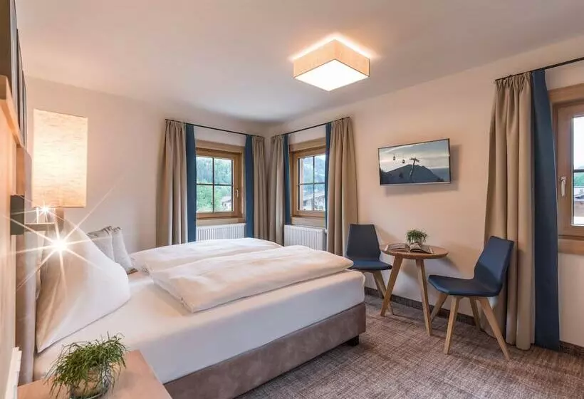 اتاق استاندارد چهار تخته, Alpen Glück Hotel Unterm Rain Garni