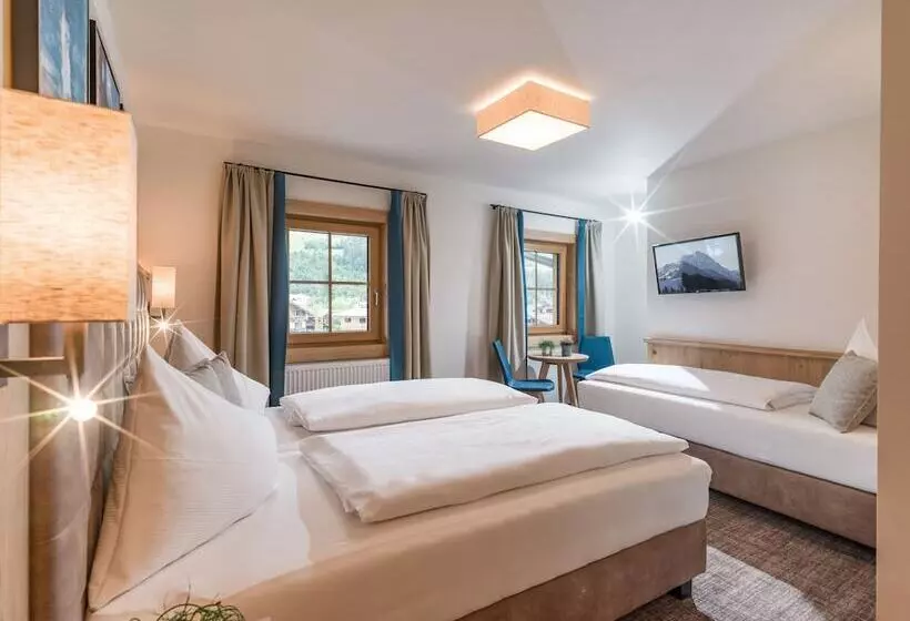 سوییت, Alpen Glück Hotel Unterm Rain Garni