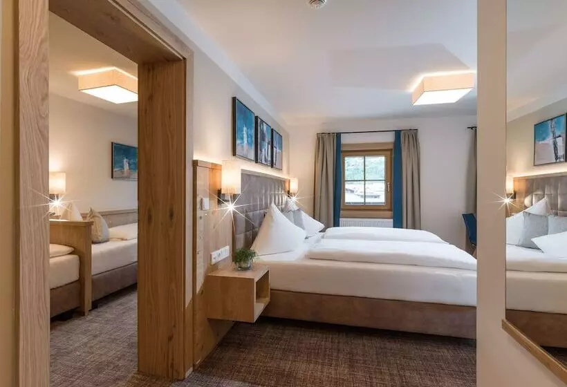 سوییت, Alpen Glück Hotel Unterm Rain Garni