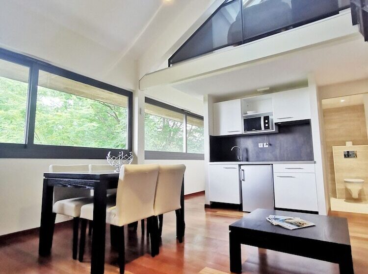 Апартаменты 1 Спальня, Terres De France   Domaine Du Palais