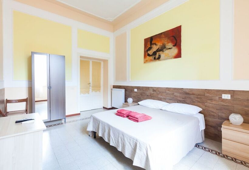 חדר סטנדרט לשלושה, Furio Camillo