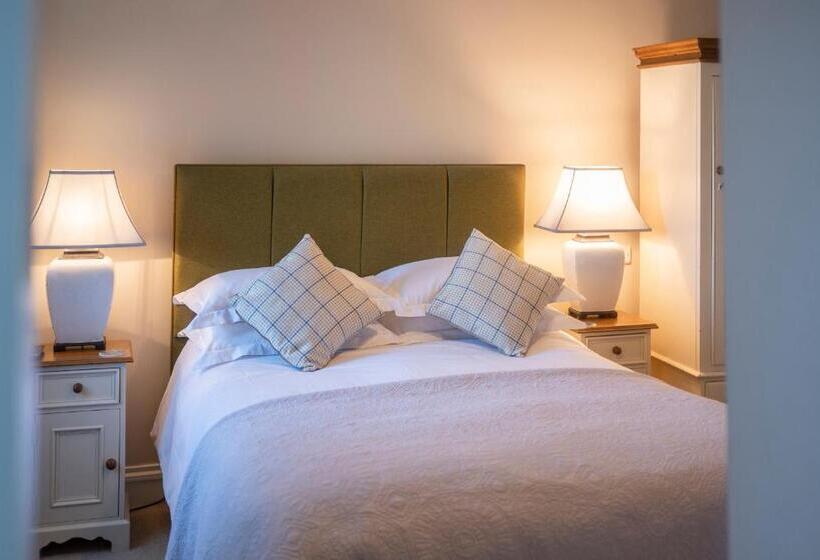 Quarto Estandar, Black Bull