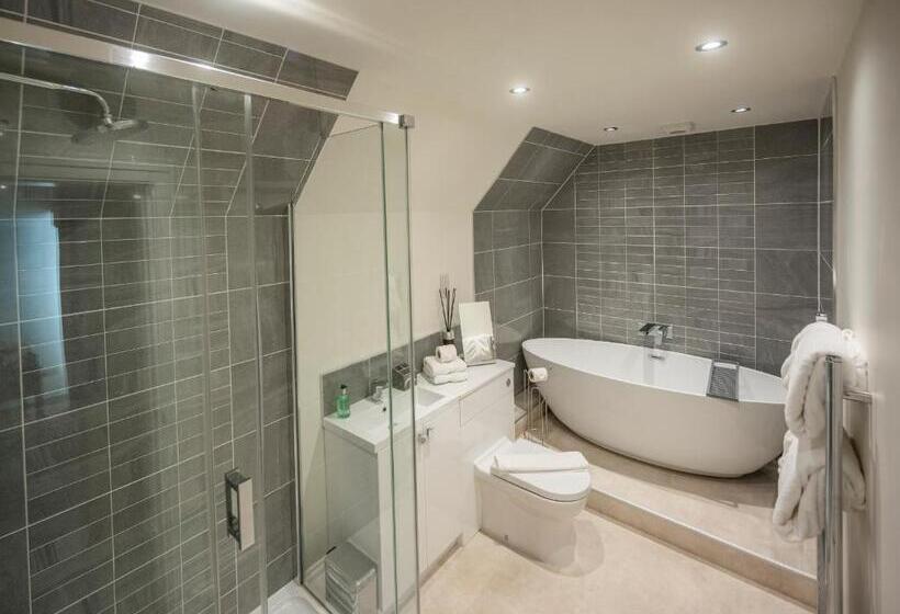 Номер Стандарт, Black Bull