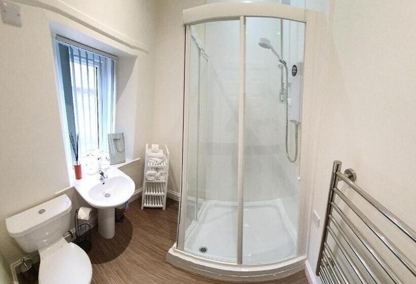 Quarto Triplo Estandar, Black Bull