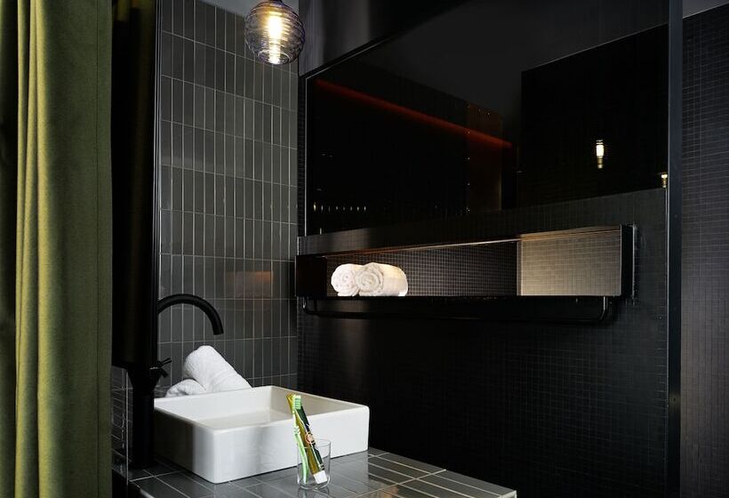 Standardzimmer, 25hours Hotel Bikini Berlin