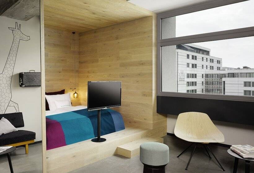 Standardzimmer, 25hours Hotel Bikini Berlin
