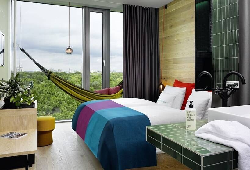 Standardzimmer, 25hours Hotel Bikini Berlin