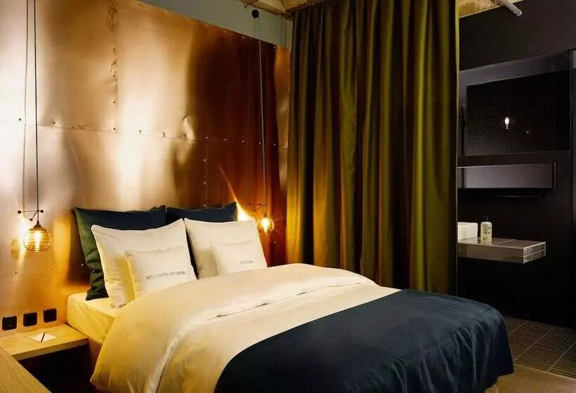 Standardzimmer, 25hours Hotel Bikini Berlin