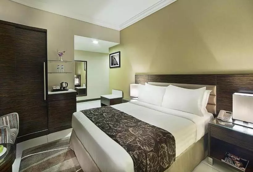 Deluxe Yhden Hengen Huone, Gateway