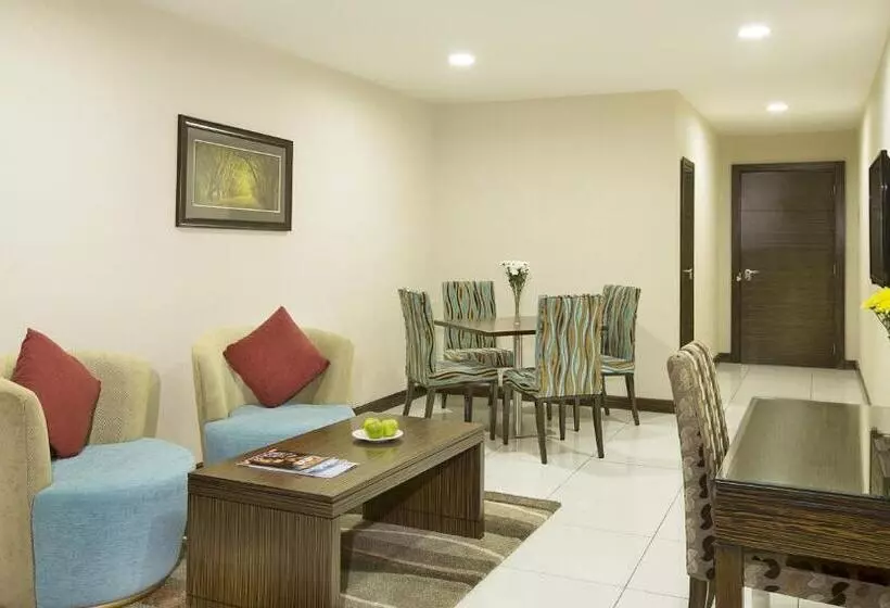 Premium Family Room, Gateway