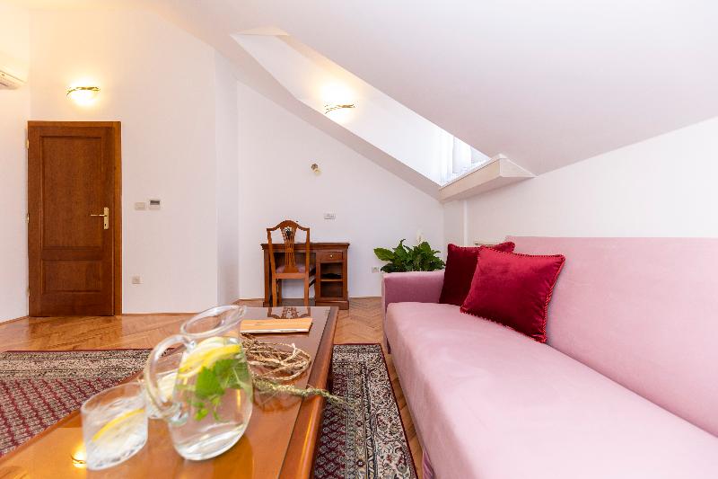 테라스 디럭스 룸, Heritage Hotel Tisno