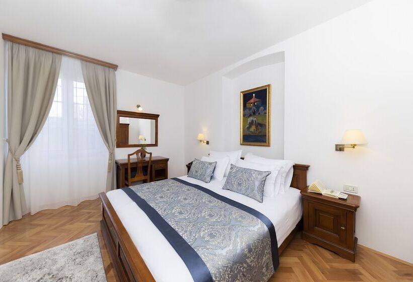 Полулюкс Вид на Море, Heritage Hotel Tisno