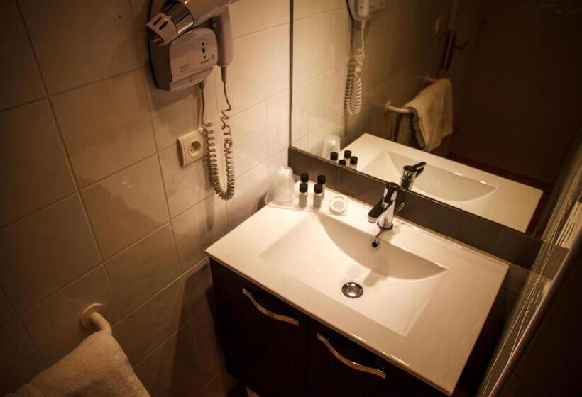 スタンダードルーム, Hôtel Mir